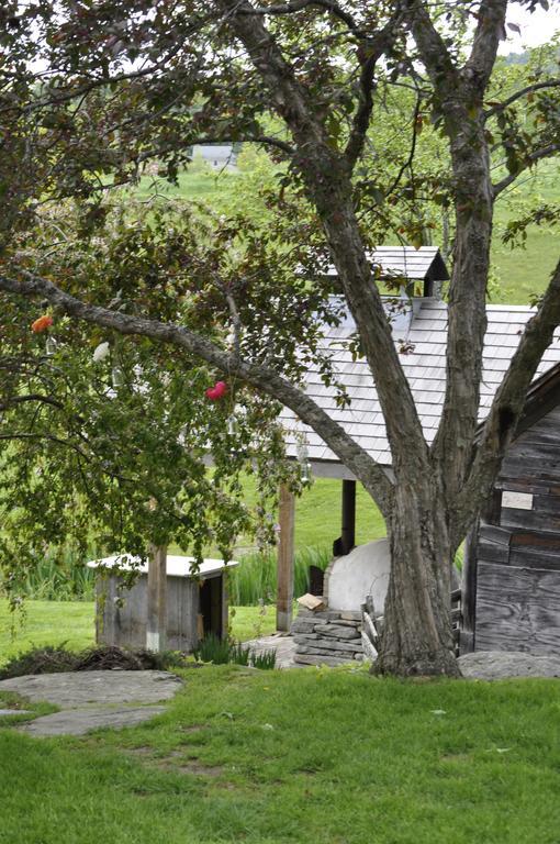 Inn At The Round Barn Farm Waitsfield Exterior photo