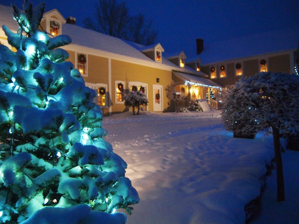 Inn At The Round Barn Farm Waitsfield Exterior photo